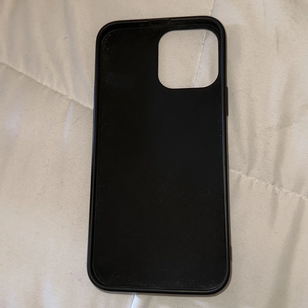 Used once.  iPhone 13 Pro Max case